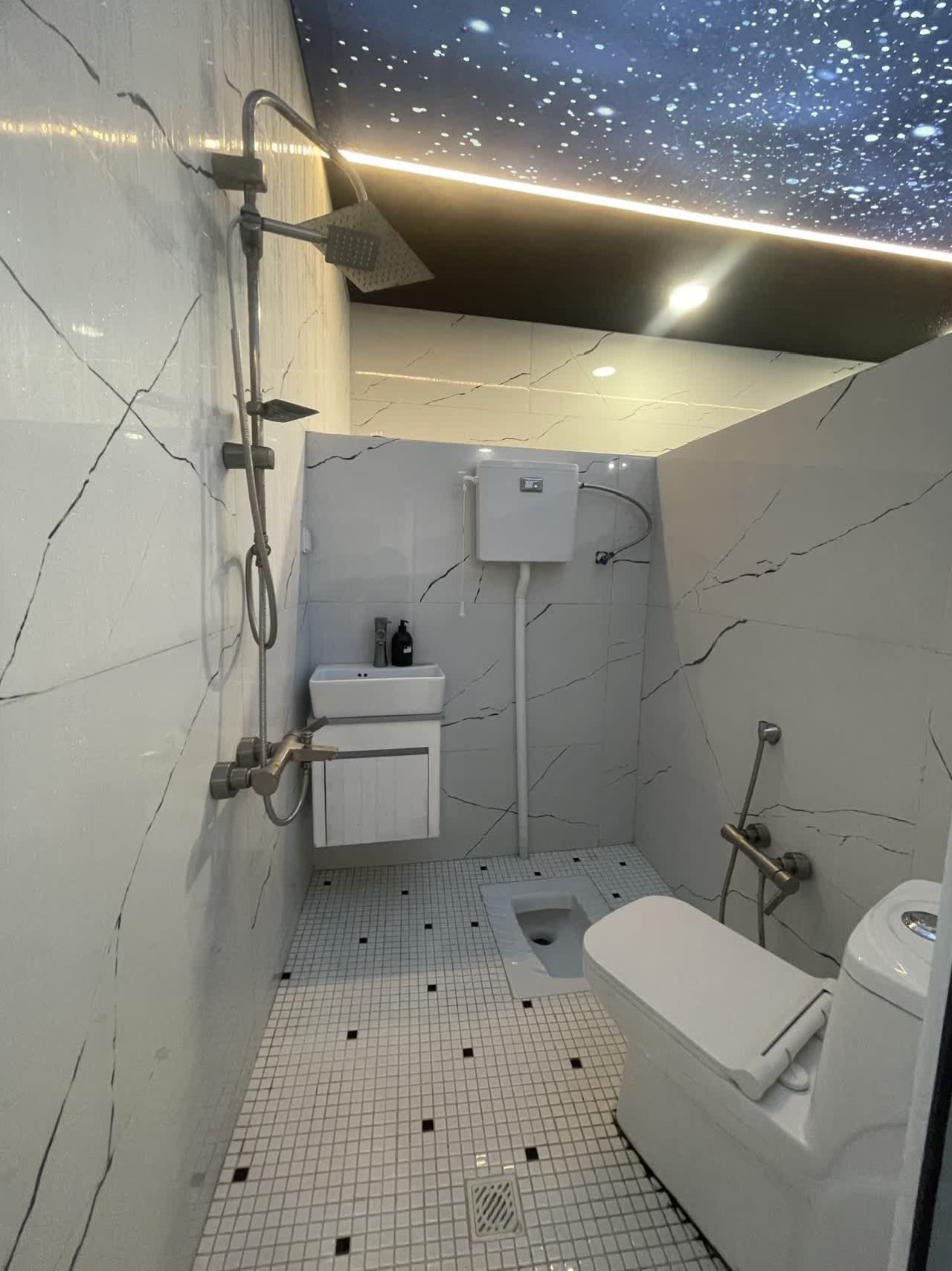 تصویر 11 عمارت حافظ / صفر و لوکس / استخر و جکوزی / B19 