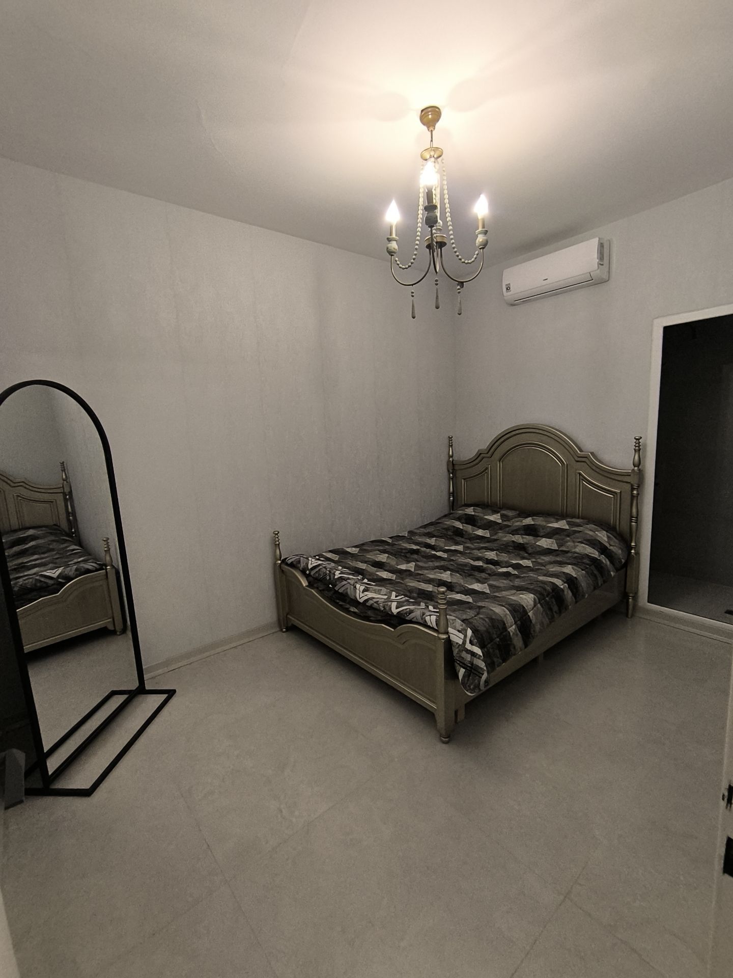 تصویر 7 عمارت حافظ / صفر و لوکس / استخر و جکوزی / B19 