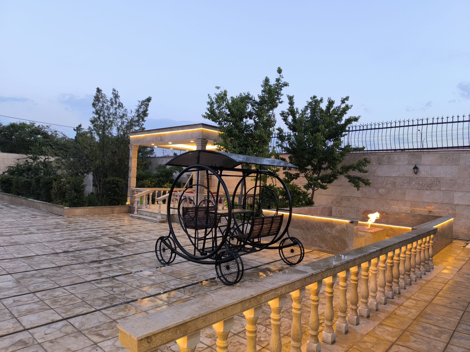 تصویر 8 عمارت حافظ / صفر و لوکس / استخر و جکوزی / B19 
